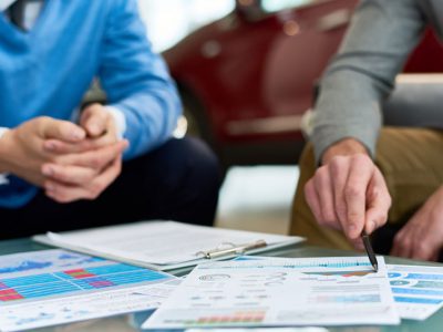 business-experts-working-at-table-LQ3SKBA.jpg business-experts-working-at-table-LQ3SKBA.jpg